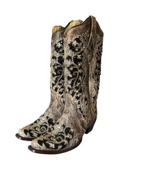 Corral Brown and Black Western Embroidered Boots